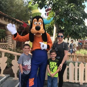 Meet your Posher, Robin